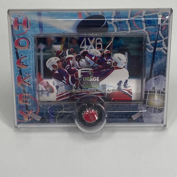 Hockey with puck 4x6 Frame - Picture 1 of 6